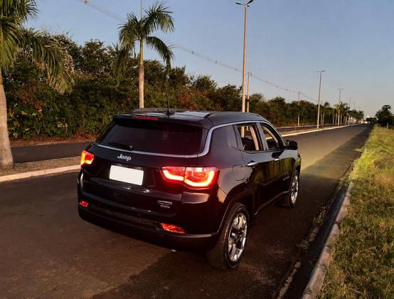 JEEP COMPASS 2.0 16V FLEX LONGITUDE AUTOMÁTICO JEEP COMPASS 2.0 16V FLEX LONGITUDE AUTOMÁTICO